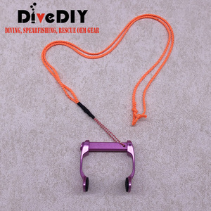 Pinza Nasal para <span class=keywords><strong>Buceo</strong></span> Libre |   Ligera Aleación de Aluminio con Almohadilla de Silicona y Cordón Ajustable para Pesca Submarina, <span class=keywords><strong>Buceo</strong></span> Libre y Natación - Product Image 5