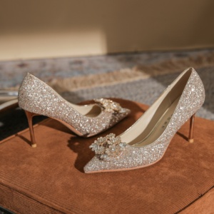 Winter French Pointed Rhinestone High Heeled Shoes Stiletto <b>Heel</b> Genuine Leather Upper Evergreen Sexy Phoenix Style - Product Image 3