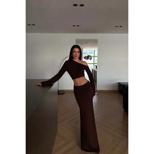 ชุดเซ็ตเสื้อกับกางเกงขาสั้นสีน้ำตาลเข้ม 2 ชิ้น ไซส์ XS สไตล์ลำลองสำหรับฤดูร้อน เหมาะสำหรับใส่ไปทำงานหรือใส่ลำลอง - Product Image 4