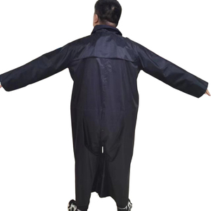 Abrigo de lluvia largo para hombre con capucha para montar a caballo - Product Image 3