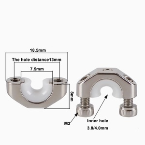 Guía de hilo para máquina de trenzado 630, ojal de cerámica de circonia con orificio interior de 4 mm, asiento metálico con distancia entre orificios de 13 mm, pulido a espejo Ra 0.1 - Product Image 1