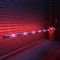 Barrière de stationnement automatique articulée à commande électrique avec lecteur RFID longue portée pour le contrôle d'accès aux parkings et aux péages