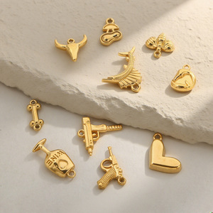Talismans pour enfants occidentaux |   Pendentifs en acier inoxydable plaqué or 18 carats PVD pour la fabrication de bijoux |   Imperméable Hypoallergénique - Product Image 2