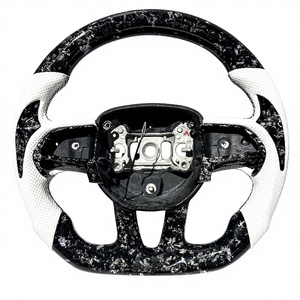 Volant en cuir blanc avec LED en fibre de carbone, directement de l'usine, pour <span class=keywords><strong>Dodge</strong></span> Charger Challenger SRT 2019 <span class=keywords><strong>2020</strong></span> 2021 2022 2023 - Product Image 1