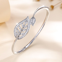 Bracelet jonc doré pour femme Resoul Intricate Olive Floral Premium, anti-ternissement, style déesse, plage, tibétain, polynésien