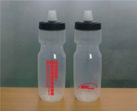 Bouteille BIG MOUTH 2.0 22 OZ à ouverture par pression, sans BPA, transparente/noire avec couvercle à capuchon push-pull, anti-corrosion, compatible eau bouillante