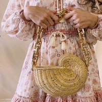 Sac à bandoulière en métal pour femmes, sacs de plage à chaînes Boho, sacs à bandoulière en rotin tissé à la main bohème pour filles