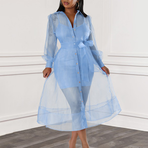 Conjunto de 2 piezas de moda: Vestido sexy de malla con tirantes y top halter para mujer, estilo casual - Product Image 3