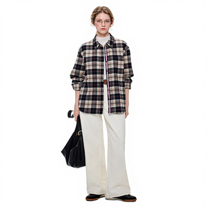 Camisa a Cuadros Rosa y Negra VEGA CHANG para Mujer, Cierre de Botón de Una Sola Hilera, Combinación de Colores a Cuadros Versátil, Camisa Holgada en Capas - Product Image 1
