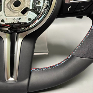 عجلة قيادة رياضية MP من جلد النابا والشمواه الأحمر والألكانتارا بتصميم داخلي رياضي لسيارات BMW طراز F20 F30 F32 F36 F80 F82 M3 M4 <span class=keywords><strong>M</strong></span> Sport - Product Image 4