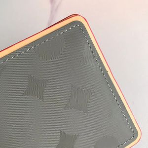 Cartera Juvenil <span class=keywords><strong>de</strong></span> Cuero Genuino al por Mayor, Diseño Moderno, Doble Pliegue, Duradera, con Ranuras para Tarjetas Bancarias, <span class=keywords><strong>de</strong></span> Crédito y Licencia <span class=keywords><strong>de</strong></span> <span class=keywords><strong>Conducir</strong></span> - Product Image 6