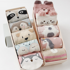 Chaussettes Jacquard en coton pour femmes, mignonnes et tendance, Design de dessin animé, motif Animal, nouvelle collection - Product Image 1