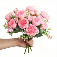 Bouquet de roses artificielles réalistes et parfumées en plastique souple pour mariage, style naturel moderne haute simulation, idéal pour l'exportation transfrontalière