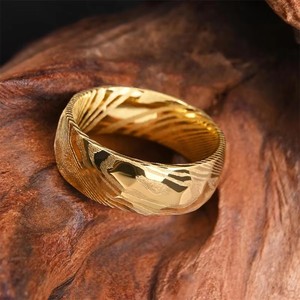 Anillos de Acero de Damasco Dorado de 8 mm, Anillos de Boda para Hombre, Estilo Clásico, Ajuste Cómodo para Parejas, Anillos de Compromiso y Citas - Product Image 2