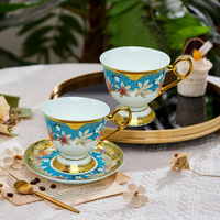 Ensemble tasse et soucoupe à café en porcelaine fine Karosa, motif feuille d'érable dorée en relief, finition luxueuse plaquée or, thé