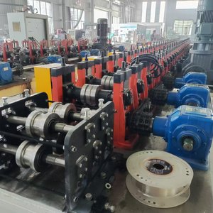 <span class=keywords><strong>Top</strong></span> bán giá tốt nhất nhà máy sản xuất thang máy cửa sàn Nâng Tấm bên hoàn toàn tự động cuộn tạo thành máy với lỗ đục lỗ - Product Image 2