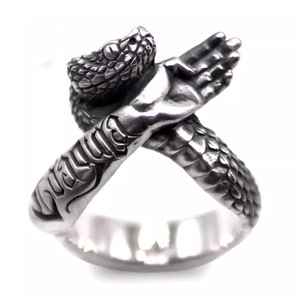 Anillo de Serpiente de Cobre Ecológico de Moda: Anillo de Reconstrucción de Mano <span class=keywords><strong>Coagula</strong></span> - Product Image 1