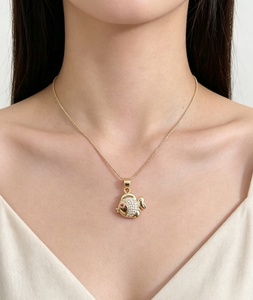 Joyería con diseño de animales: collar con dijes de pez, colibrí y conejo, y dije de corazón para mujer - Product Image 6