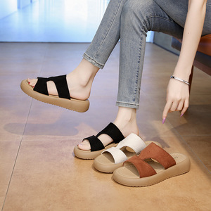 Nouvelles sandales d'été 2025 à semelle épaisse antidérapante et confortable pour femme, style rétro, polyvalentes, à semelle souple, pour la plage 916 - Product Image 1
