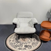 Fauteuil d'appoint rétro avec tissu à rayures et carreaux vichy, fauteuil lounge rembourré avec pieds en bois pour salon, chambre à coucher, hôtel