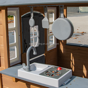 Maison de jeu en bois pour enfants Backyard Discovery au design moderne avec cuisine de jeu, bar à collations, fenêtre et banc de pique-nique - Product Image 3