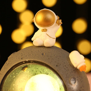 Astronaut Theme Decorative <b>Lamp</b> Led Light Resin Material For Home Living Room Gift - Product Image 4
