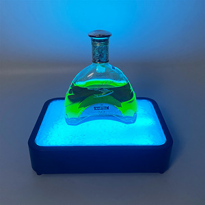 Soporte para vino iluminado con LED, bandeja cuadrada azul hielo para bar, fiesta, diseño moderno - Product Image 1