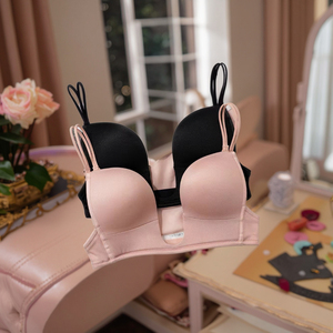 Novedad de verano, sujetador sin rastro en forma de U para mujer, Sexy belleza Europea americana, logotipo de moda en la <span class=keywords><strong>Copa</strong></span>, sujetador de ropa interior para niñas - Product Image 1