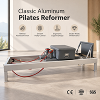 Reformer Pilates Classique Commercial de Luxe en Aluminium avec Barre de Repose-Pieds Réglable et Poignée en Bois