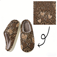 Chaussons en peluche motif cœur léopard, antidérapants et confortables, pour couples et tous les âges, à porter en intérieur et en extérieur, pour un usage décontracté