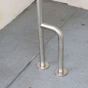 Barra de apoyo para baño Foryoud de 800x800 mm, acero inoxidable 304 con superficie cepillada, para uso en hoteles y hospitales. - Product Image 2