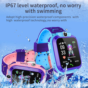 Q12 Reloj inteligente para niños con alarma SOS LBS Ubicación y juegos de linterna a prueba de agua IP67 Tarjeta Sim Reloj GPS para niños - Product Image 2