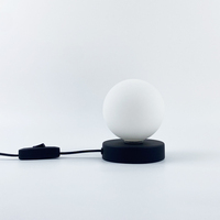 Lampe de table au design moderne, style européen, simple, luxueuse, en verre, petite lampe de chevet créative, petite lampe de table
