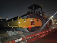 Compacteur à tambour vibrant simple de 11 tonnes XS113E pour la compactation du sol, de l'asphalte et des travaux de terrassement