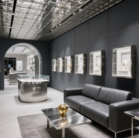 Vitrine de présentation de bijoux en verre sur mesure, design de kiosque de centre commercial tendance pour diamants, comptoir de bijouterie de luxe en marbre