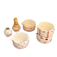 YU BIN Ensemble à thé coréen et japonais en céramique et porcelaine, peint à la main, avec fouet à matcha irrégulier, support et bec verseur artisanal