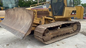 Excavadora de cadenas usada CAT D5G Bulldozer con motor Cummins de 160 Kw, capacidad de bulldozing de 5.4m y bomba hidráulica MOOG - Product Image 3