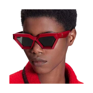 <span class=keywords><strong>Gafas</strong></span> <span class=keywords><strong>de</strong></span> <span class=keywords><strong>sol</strong></span> ojo <span class=keywords><strong>de</strong></span> gato personalizadas <span class=keywords><strong>Gafas</strong></span> <span class=keywords><strong>de</strong></span> <span class=keywords><strong>sol</strong></span> irregulares resistentes a los rayos UV <span class=keywords><strong>de</strong></span> moda y personalizadas <span class=keywords><strong>de</strong></span> Hip Hop para <span class=keywords><strong>mujer</strong></span> - Product Image 1