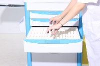 Chariot de rangement mobile à 3 niveaux pour outils dentaires et de beauté, en métal blanc, pour cliniques et salons de beauté