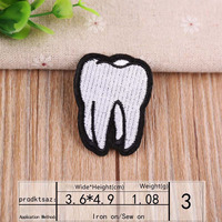 Patchs brodés thermocollants de styles variés, motifs de dessins animés originaux, appliques à coudre, badges décoratifs pour réparation DIY, pour jeans, sacs à dos et casquettes