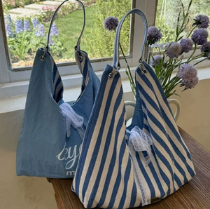 Bolso de Hombro de Lona a Rayas para Mujer PEIQUAN, Bolso <span class=keywords><strong>Tote</strong></span> Reversible con Patrón de Letras, Bolso de Gran Capacidad para Estudiantes - Product Image 6