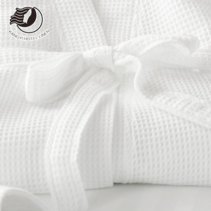 Peignoir gaufré blanc pour hôtel Taille libre Peignoir gaufré 100% coton Peignoir Hilton Hotel - Product Image 4