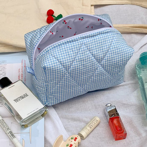 Trousse de maquillage à carreaux best-seller transfrontalière, grande capacité, sac de rangement cosmétique frais et portable, 100% coton matelassé - Product Image 3