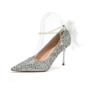 Zapatos de tacón de aguja con punta en pico, correa de perlas en el tobillo y decoración de lazo para novias y bodas. - Product Image 5