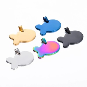 Collier avec pendentif en forme de poisson, 5 couleurs, en acier inoxydable, gravable, unisexe, taille 24,5x38mm - Product Image 2
