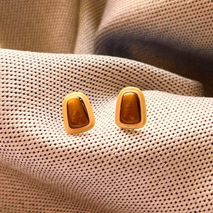 Pendientes de Oro Sólido de 18K Xinfly con Piedras Preciosas Orgánicas AU750, Malaquita, Madreperla, Ojo de Tigre, Joyería Fina Minimalista para Mujer - Product Image 6