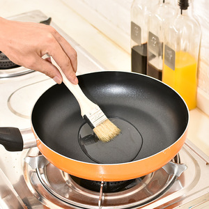 Juego de 2 brochas para aceite con mango de madera y cerdas de cerdo, aptas para horno, para asar, hornear y herramientas de cocina. - Product Image 4