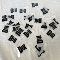 Patch en caoutchouc pvc 3D logo en relief en relief transferts vinyles presse à chaud sac à dos chapeaux patch étiquettes en silicone sur mesure
