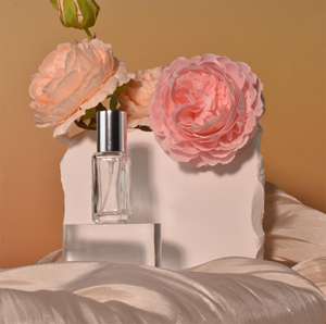 Grosir sederhana Design-10ml Mini persegi panjang transparan parfum kosong bening bergalur botol kaca dengan kualitas tinggi tutup perak - Product Image 1