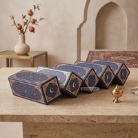 Boîte cadeau pliable Ramadan Mubarak imprimée à la main par le fabricant, boîte cadeau Ramadan rigide de qualité supérieure biodégradable avec feuille d'or